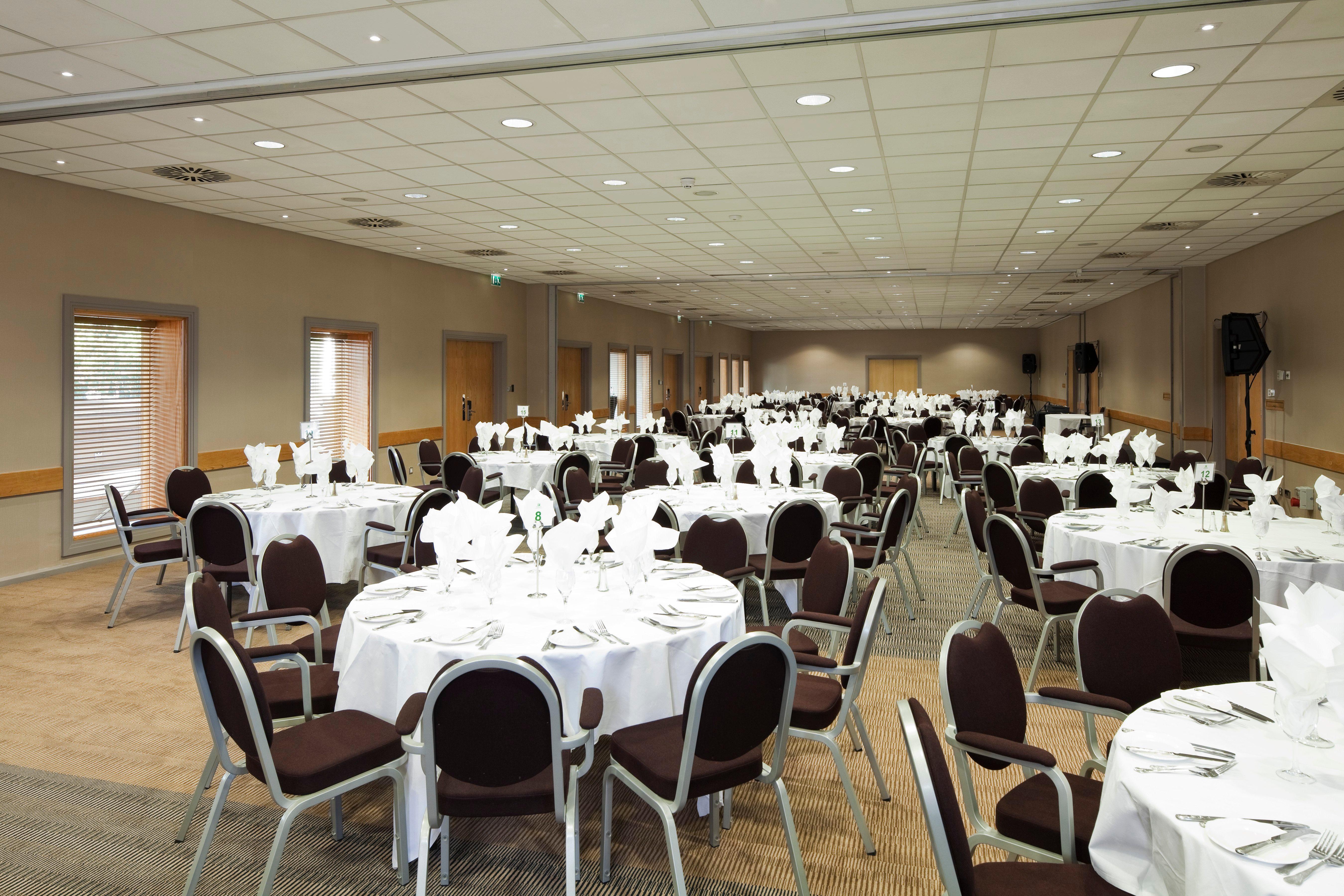 Holiday Inn Maidenhead Windsor, An Ihg Hotel Esterno foto